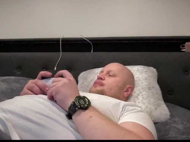 Live sex webcam photo for Big-Ninja #277095203