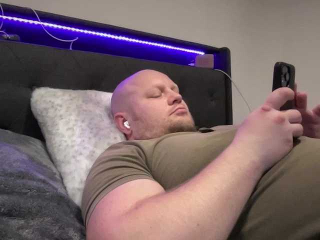 Live sex webcam photo for Big-Ninja #277102293