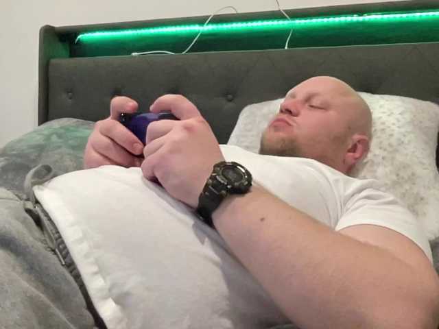 Live sex webcam photo for Big-Ninja #277103682