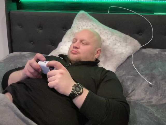 Live sex webcam photo for Big-Ninja #277149461