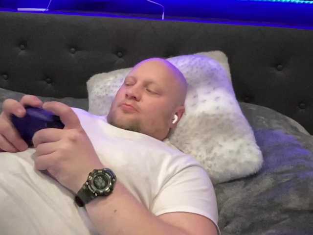 Live sex webcam photo for Big-Ninja #277155653