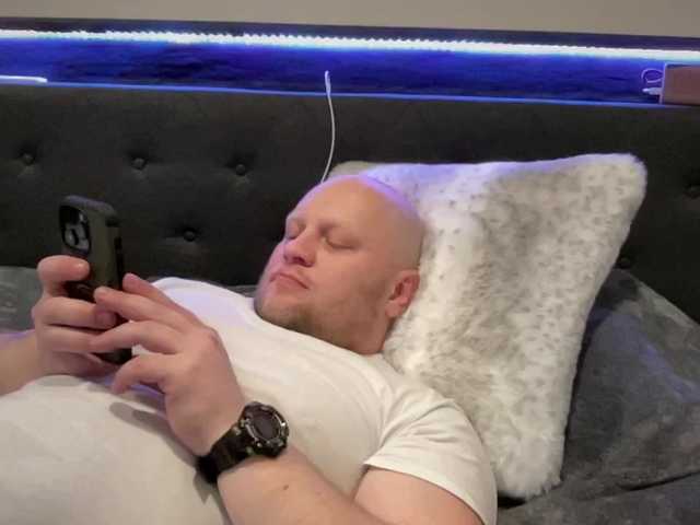 Live sex webcam photo for Big-Ninja #277191011