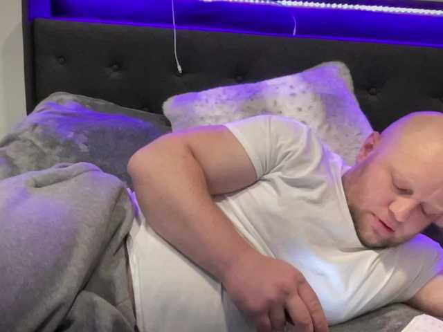 Live sex webcam photo for Big-Ninja #277273546