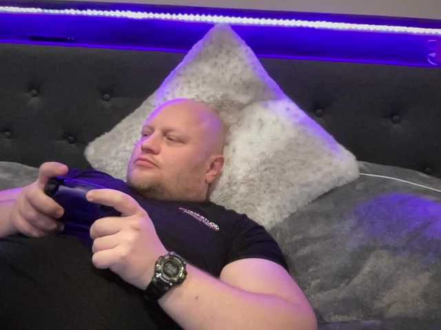 Live sex webcam photo for Big-Ninja #277343789