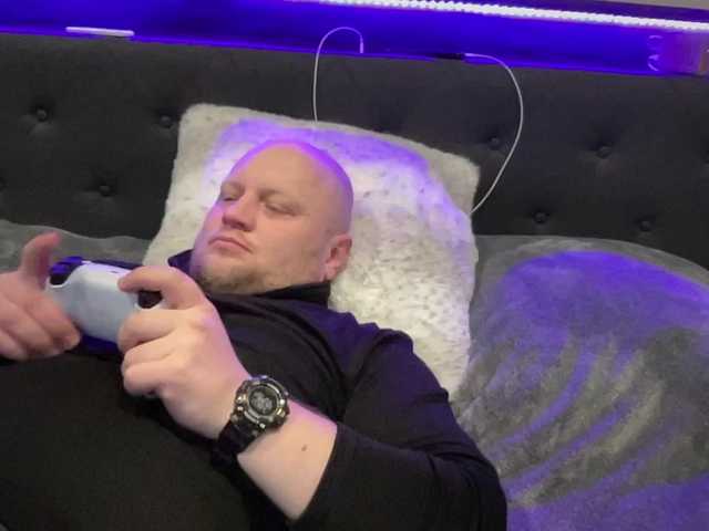 Live sex webcam photo for Big-Ninja #277362926