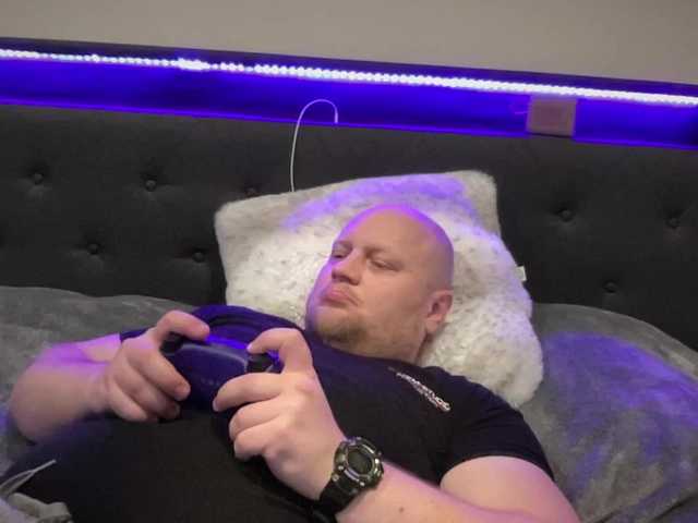 Live sex webcam photo for Big-Ninja #277364809