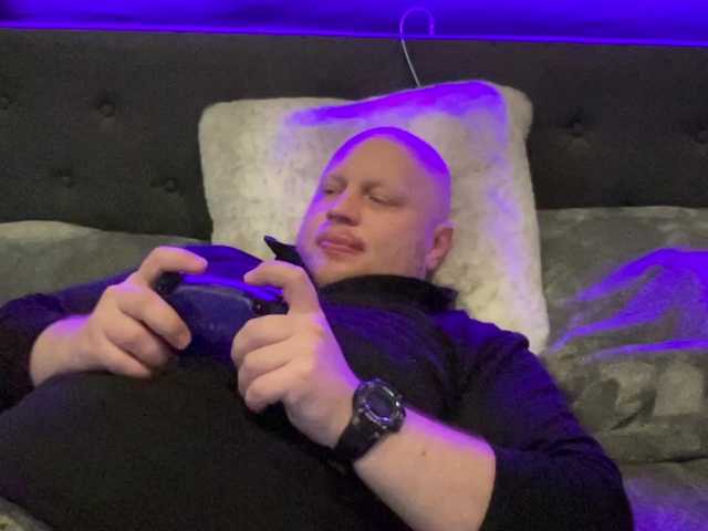 Live sex webcam photo for Big-Ninja #277397532