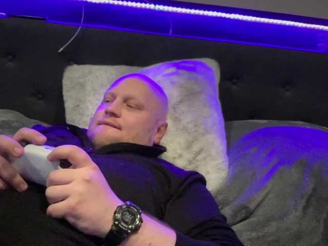 Live sex webcam photo for Big-Ninja #277460582