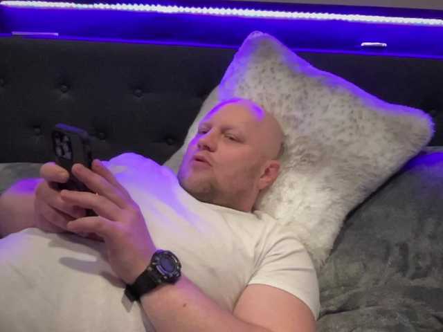 Live sex webcam photo for Big-Ninja #277538883