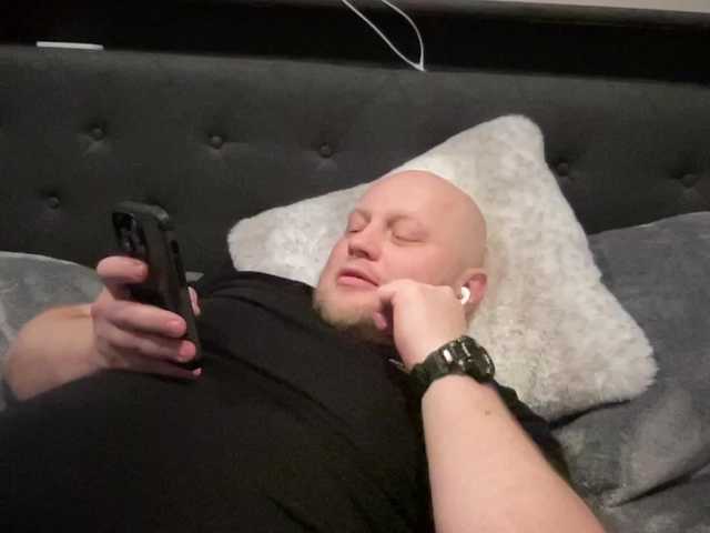 Live sex webcam photo for Big-Ninja #277551960