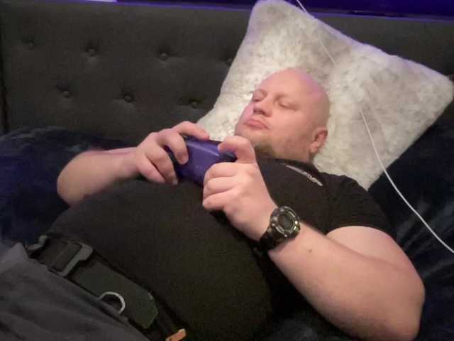 Live sex webcam photo for Big-Ninja #277654243