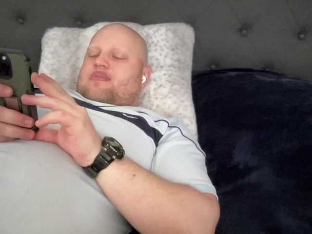 Live sex webcam photo for Big-Ninja #277712653