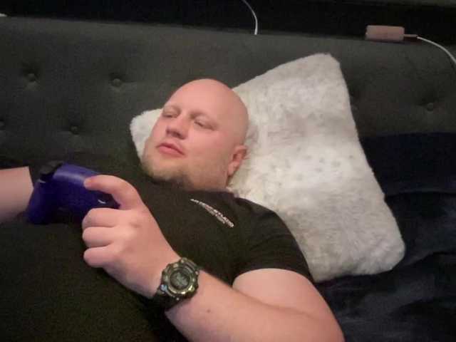 Live sex webcam photo for Big-Ninja #277733145