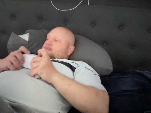 Live sex webcam photo for Big-Ninja #277799212