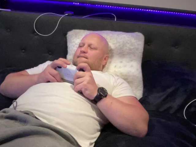 Live sex webcam photo for Big-Ninja #277891764