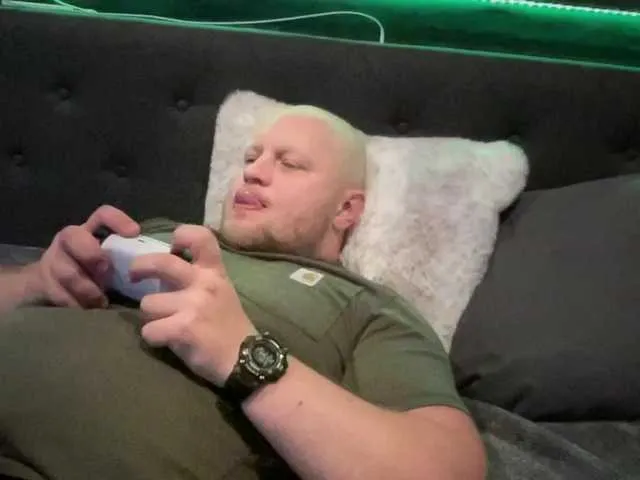 Live sex webcam photo for Big-Ninja #278052247