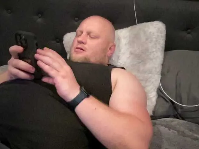 Live sex webcam photo for Big-Ninja #278085677