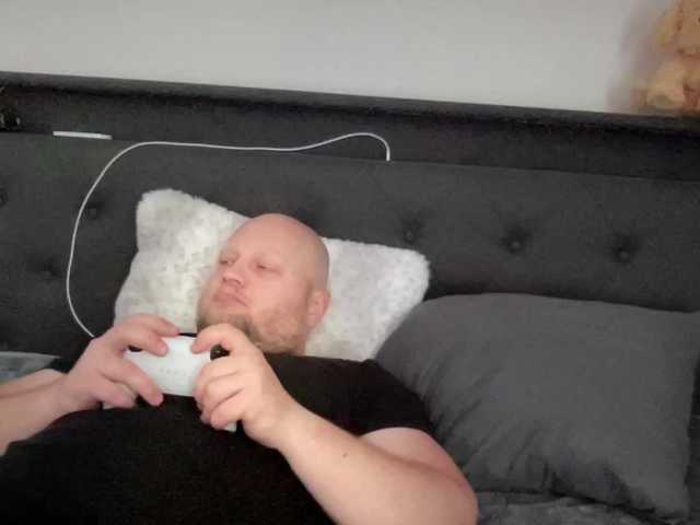 Live sex webcam photo for Big-Ninja #278141659