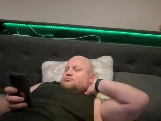 Live sex webcam photo for Big-Ninja #278150151
