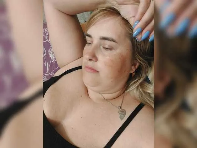 Live sex webcam photo for Big009DD #275982961