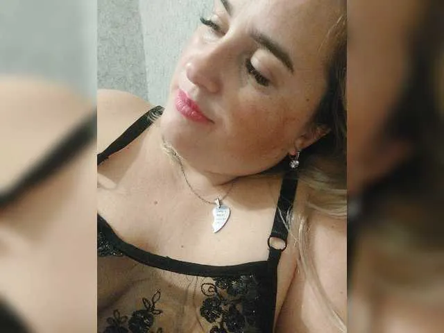 Live sex webcam photo for Big009DD #276615167