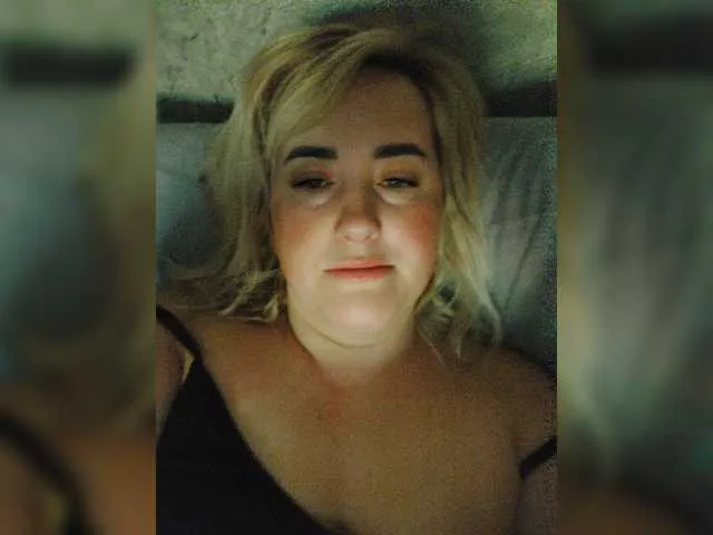 Live sex webcam photo for Big009DD #277905355