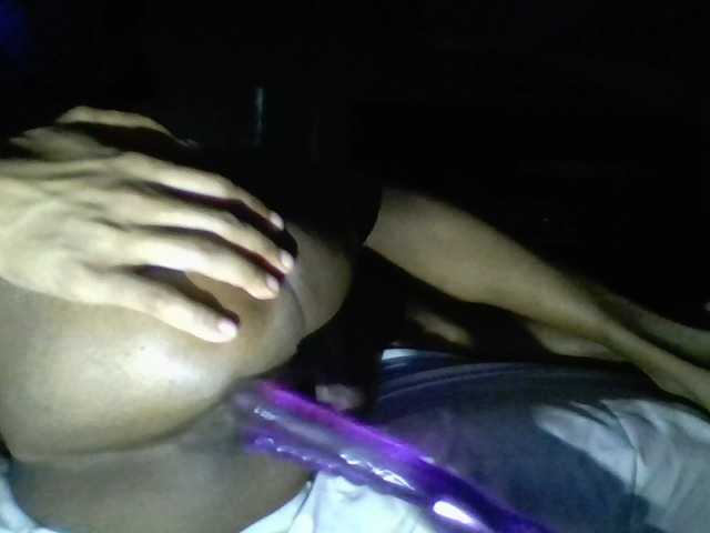 Live sex webcam photo for BigBlakClitty #274094047