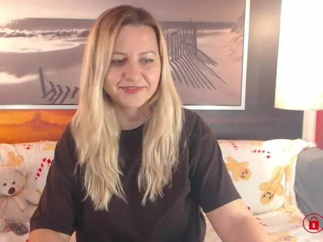 Live sex webcam photo for BigBoobsARRI #290440402