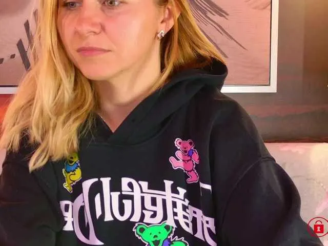 Live sex webcam photo for BigBoobsARRI #292020043