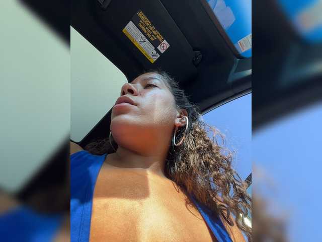 Live sex webcam photo for BigBoootyBK #274141978