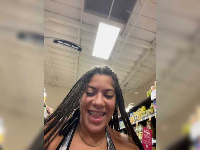 Live sex webcam photo for BigBoootyBK #274561963