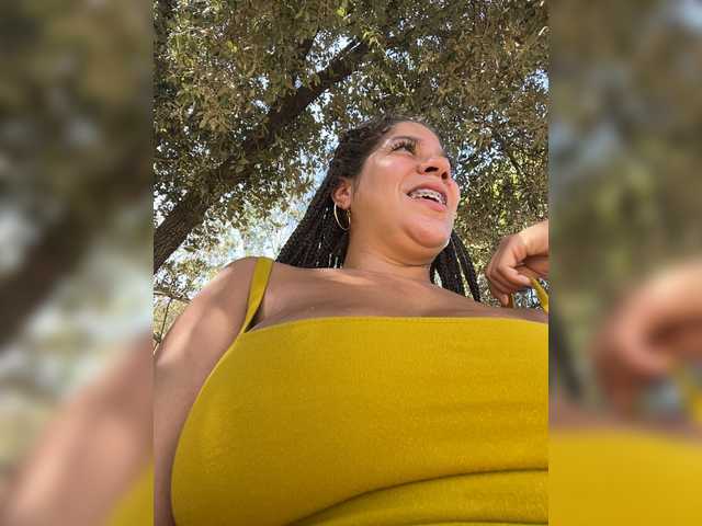 Live sex webcam photo for BigBoootyBK #274577457