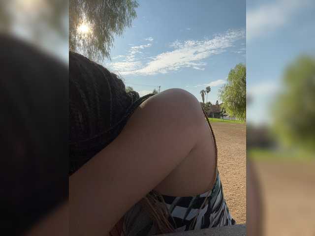 Live sex webcam photo for BigBoootyBK #274630572