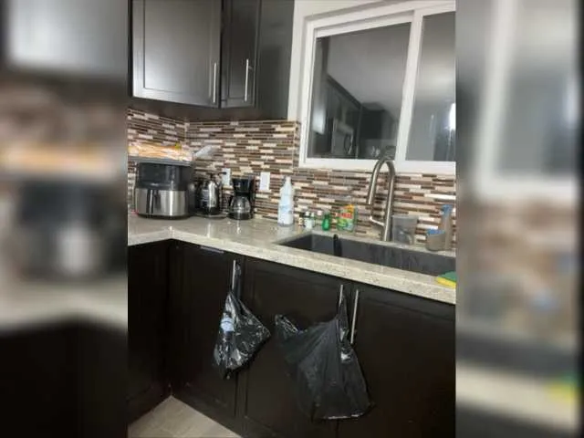 Live sex webcam photo for BigBoootyBK #276034667