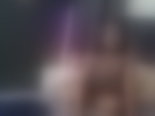 Live sex webcam photo for BigBootyVixen #294172658
