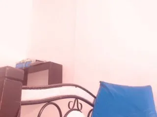 Live sex webcam photo for BigBustyBlack #118623244