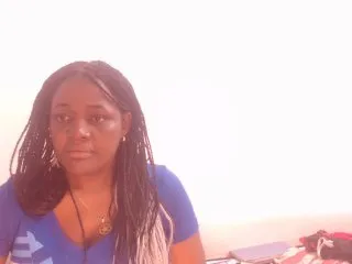 Live sex webcam photo for BigBustyBlack #128560397