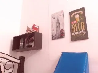 Live sex webcam photo for BigBustyBlack #181051459