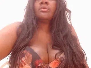 Live sex webcam photo for BigBustyBlack #204401066