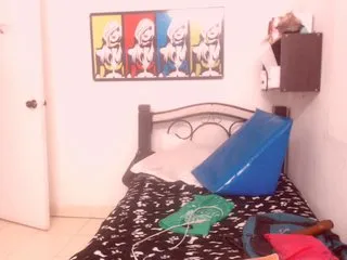 Live sex webcam photo for BigBustyBlack #206183652