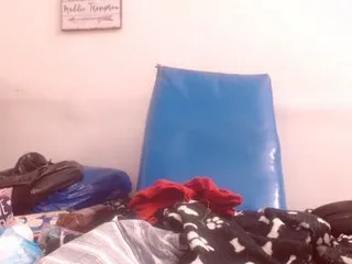 Live sex webcam photo for BigBustyBlack #218805701
