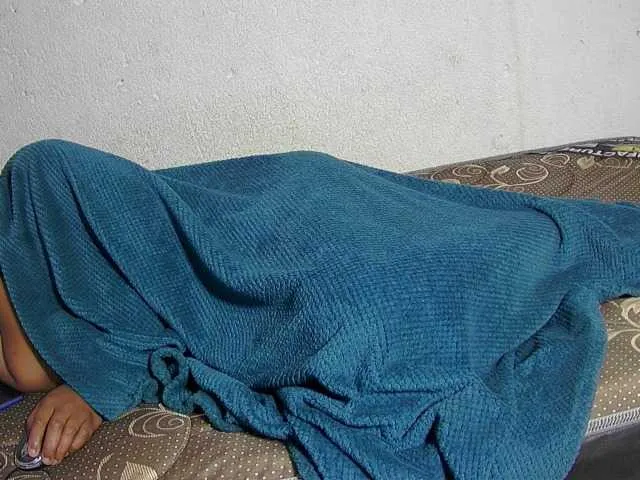 Live sex webcam photo for BigClitQueen #273401570