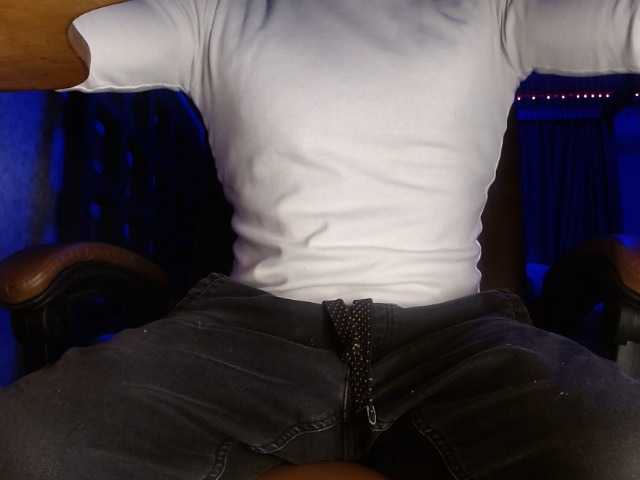 Live sex webcam photo for BigDick1387 #276642727