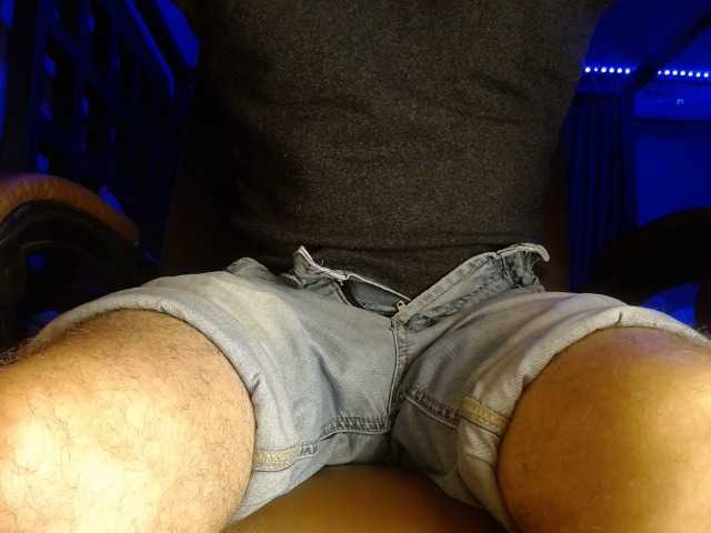 Live sex webcam photo for BigDick1387 #276706575