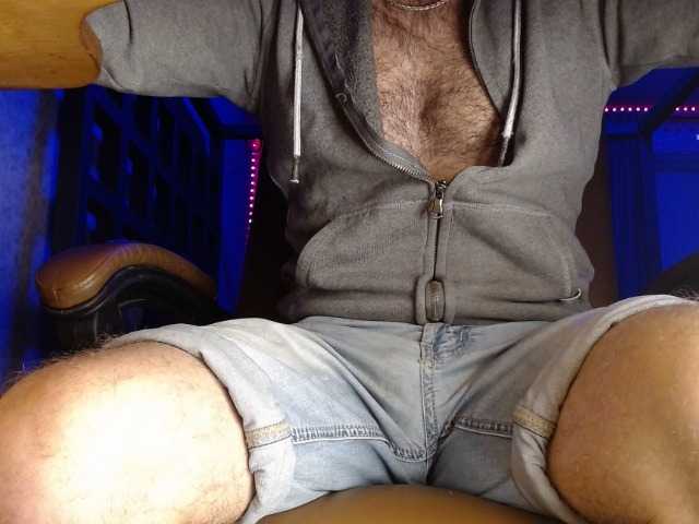 Live sex webcam photo for BigDick1387 #276776713