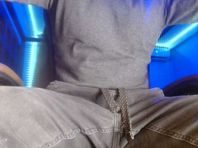 Live sex webcam photo for BigDick1387 #277026729