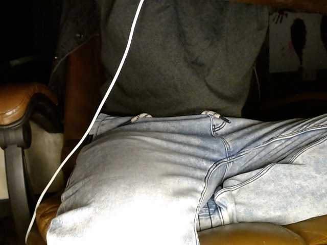 Live sex webcam photo for BigDick1387 #290835384