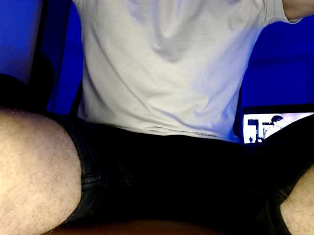 Live sex webcam photo for BigDick1387 #291128296