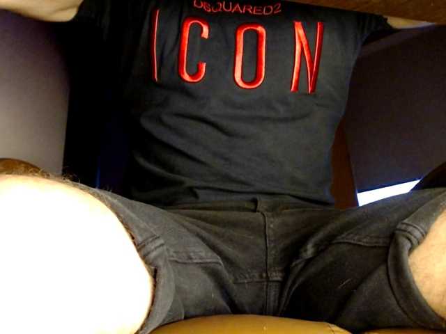 Live sex webcam photo for BigDick1387 #291275460