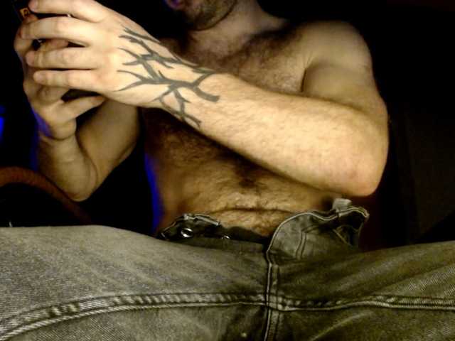 Live sex webcam photo for BigDick1387 #291373810